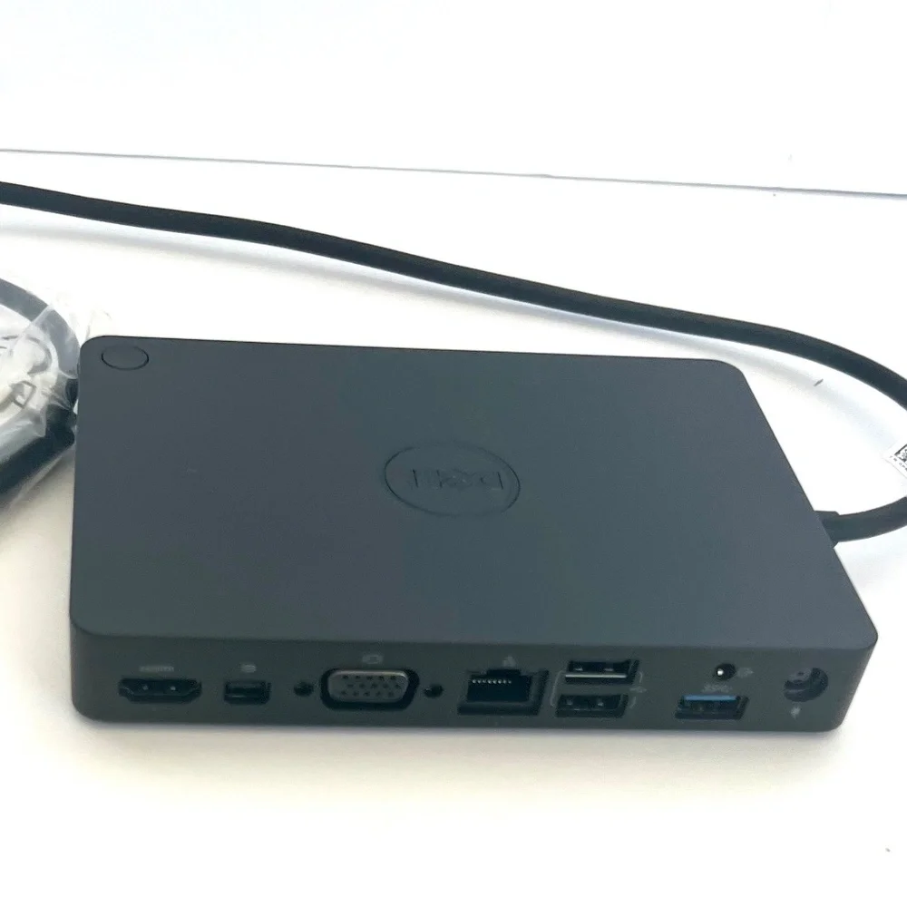 NWT DELL Dock WD 15